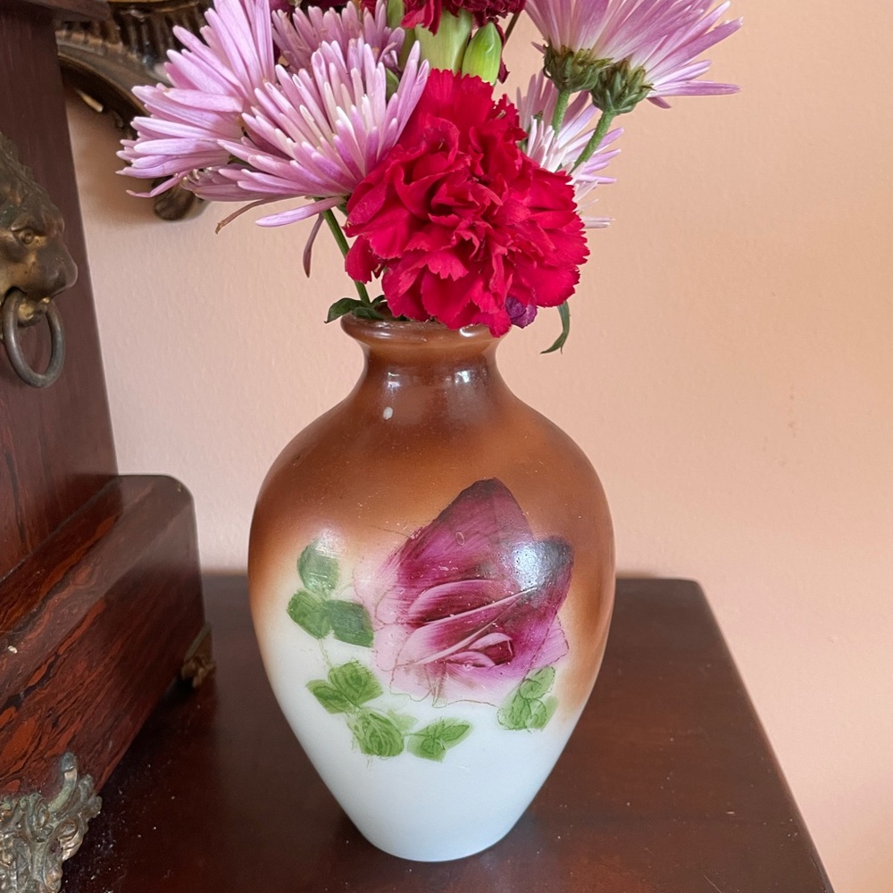 Charming Vintage Vase with Lovely Painterly Floral Design. 
7 1/2” Height